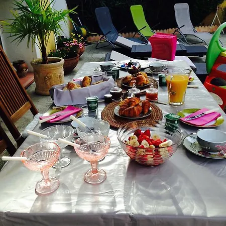 Bed & Breakfast Chez Martine Cote Jardin -cote Canal *