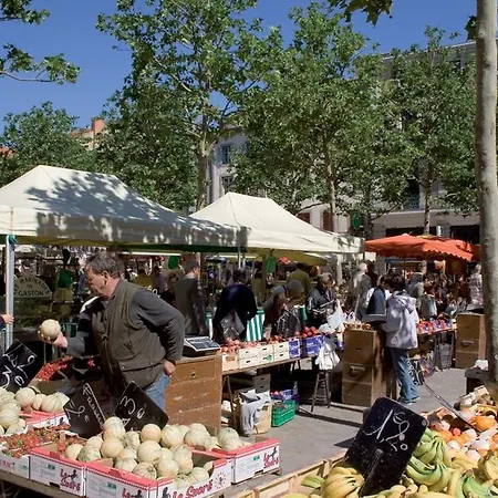 Chez Martine Cote Jardin -cote Canal Bed & Breakfast *